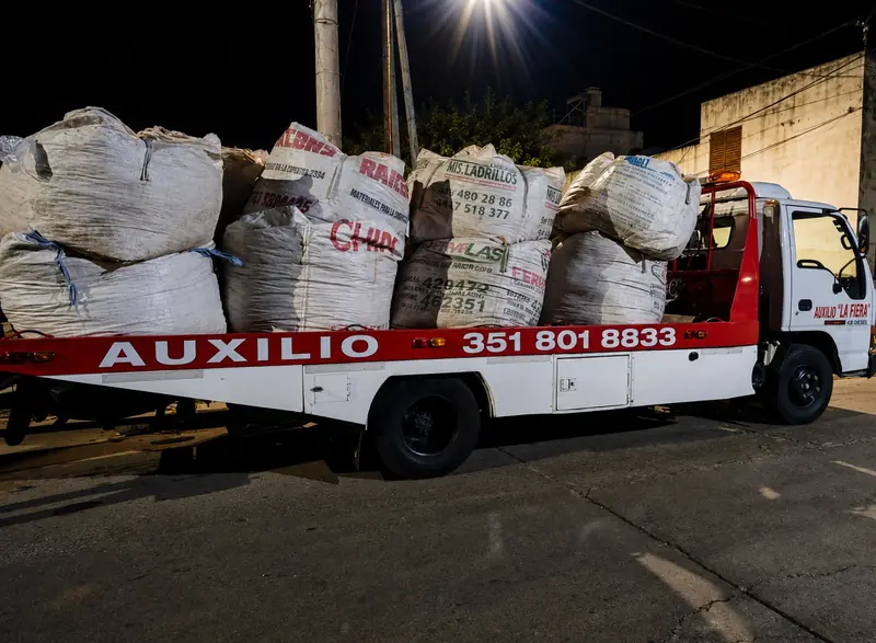 Auxilio vehicular con plancha hidr&aacute;ulica en Ambul